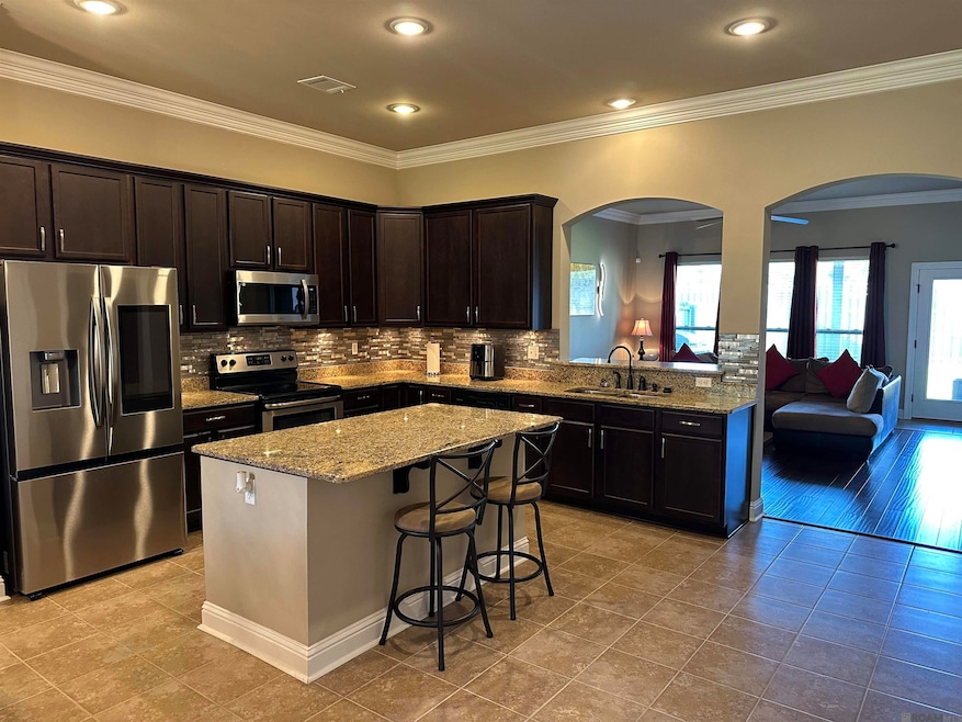 39312 Saint Charles Ave, Gonzales, LA 70737 - photo 1