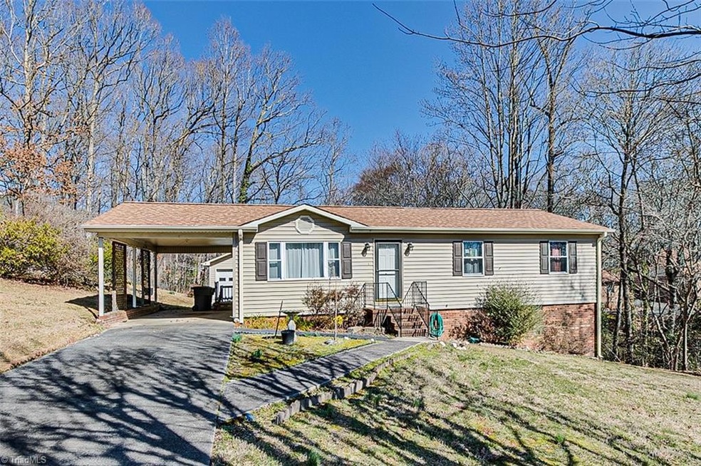 607 Colony Rd, Asheboro, NC 27205 - photo 1