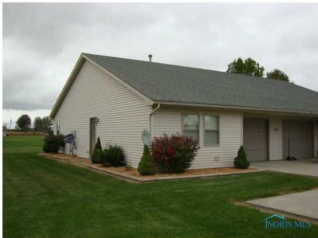 727 E Jackson St, West Unity, OH 43570 - photo 1