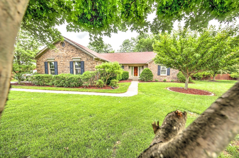 141 Blackberry Cir, Mount Washington, KY 40047 - photo 1