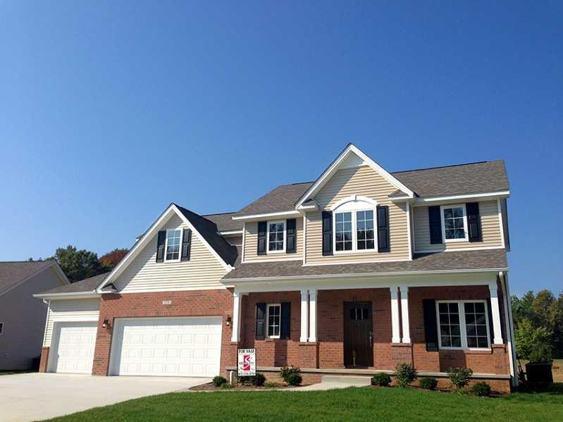 328 Westbrook Ct, Columbus, IN 47201 - photo 1