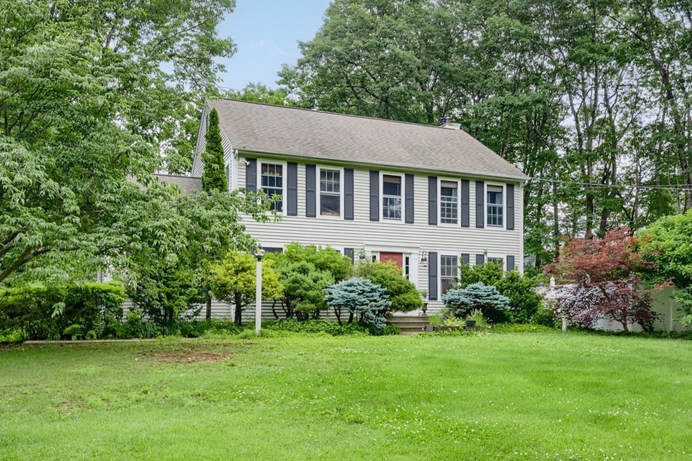 9 Welch Ave, Rutland, MA 01543 - photo 1