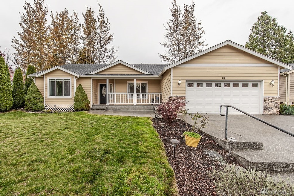 1314 Wilson Ave, Blaine, WA 98230 - photo 1