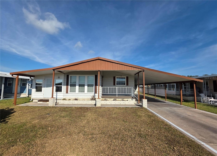 36615 Dina Dr, Zephyrhills, FL 33542 - photo 1