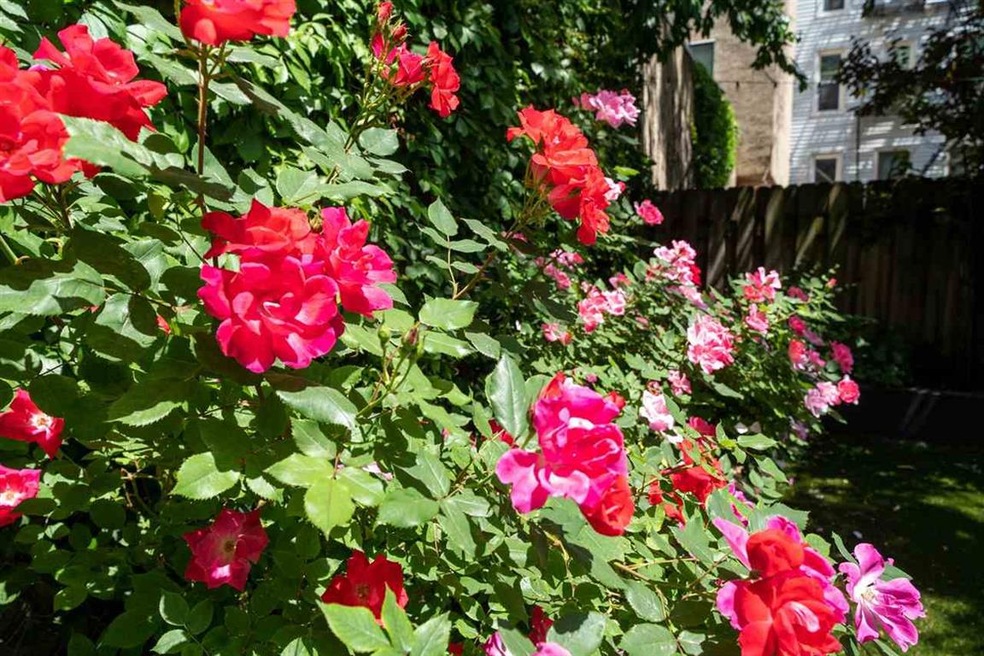 Sold $865,000 • Co-Listing Agent