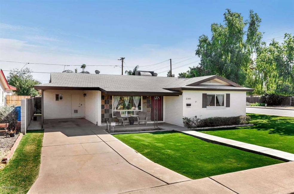 2301 N 37th Way Phoenix AZ-large-002-13-