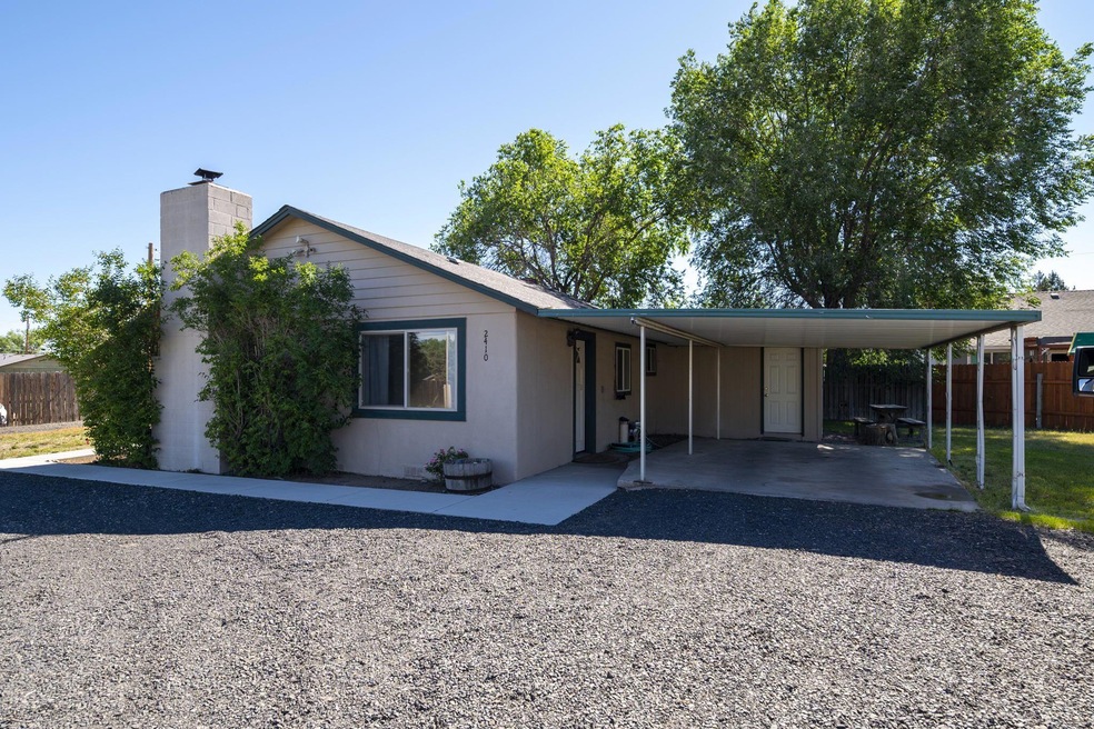 1-web-or-mls-2410 SW 25th St-1