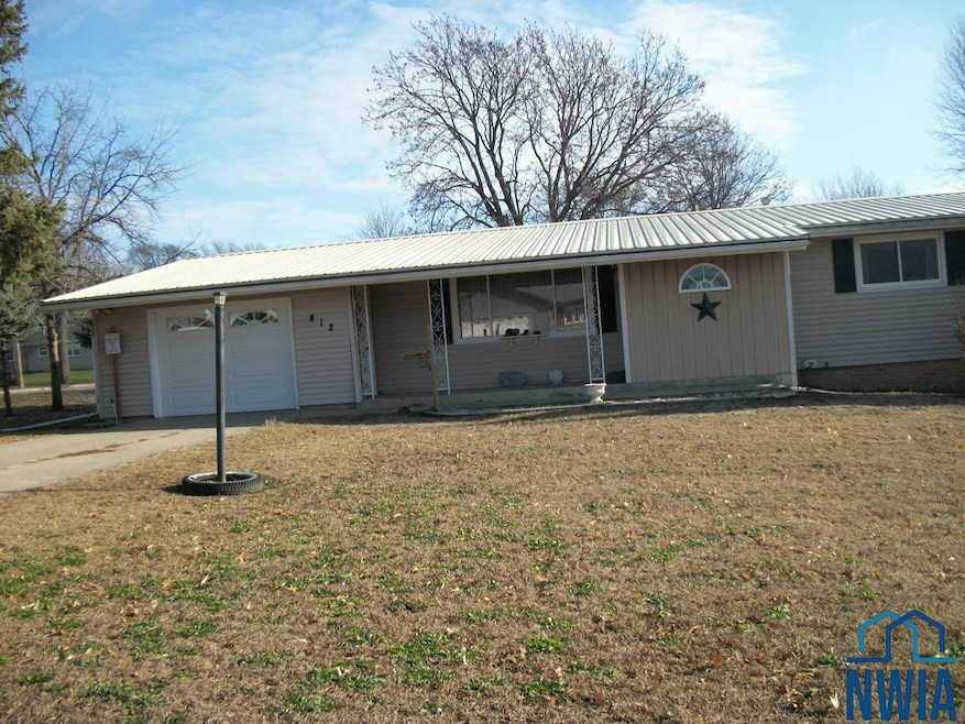 412 Spruce St, Aurelia, IA 51005 - photo 1