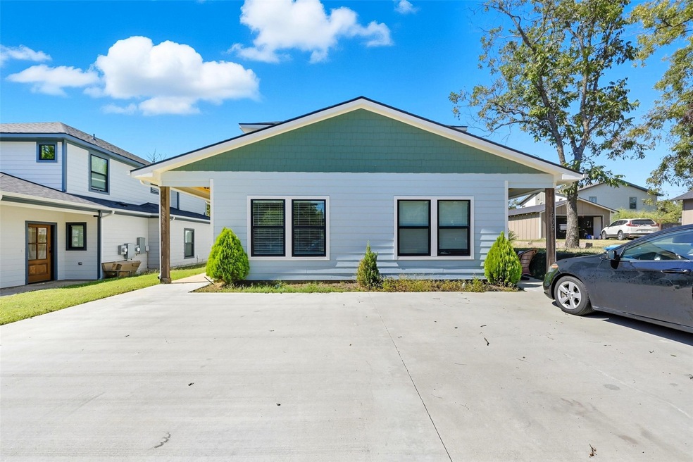 1311 S 5th Ave unit 1311, Denison, TX 75021 - photo 1