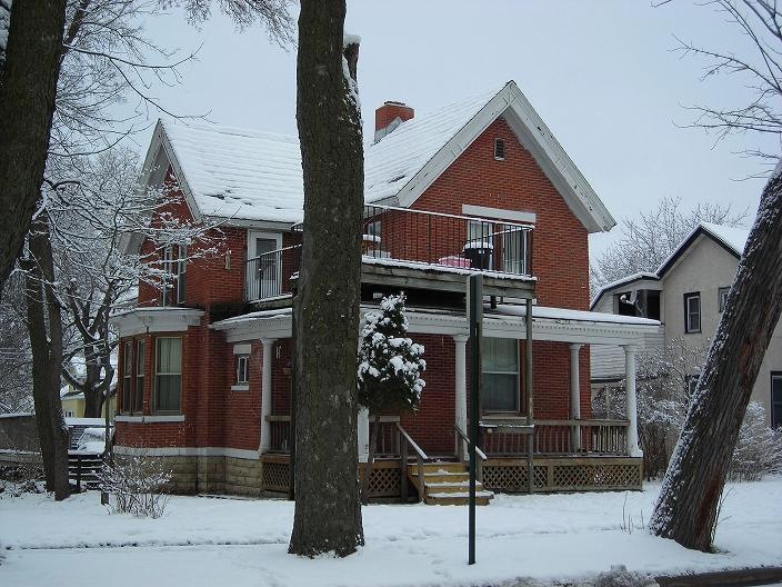 1016 8th St S, La Crosse, WI 54601 - photo 1