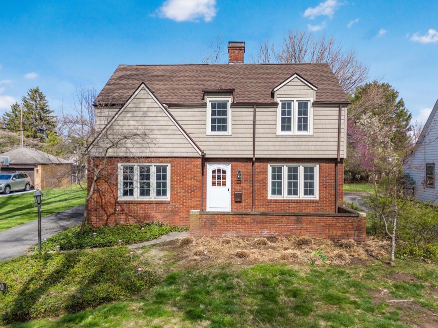 1160 Kingslea Rd