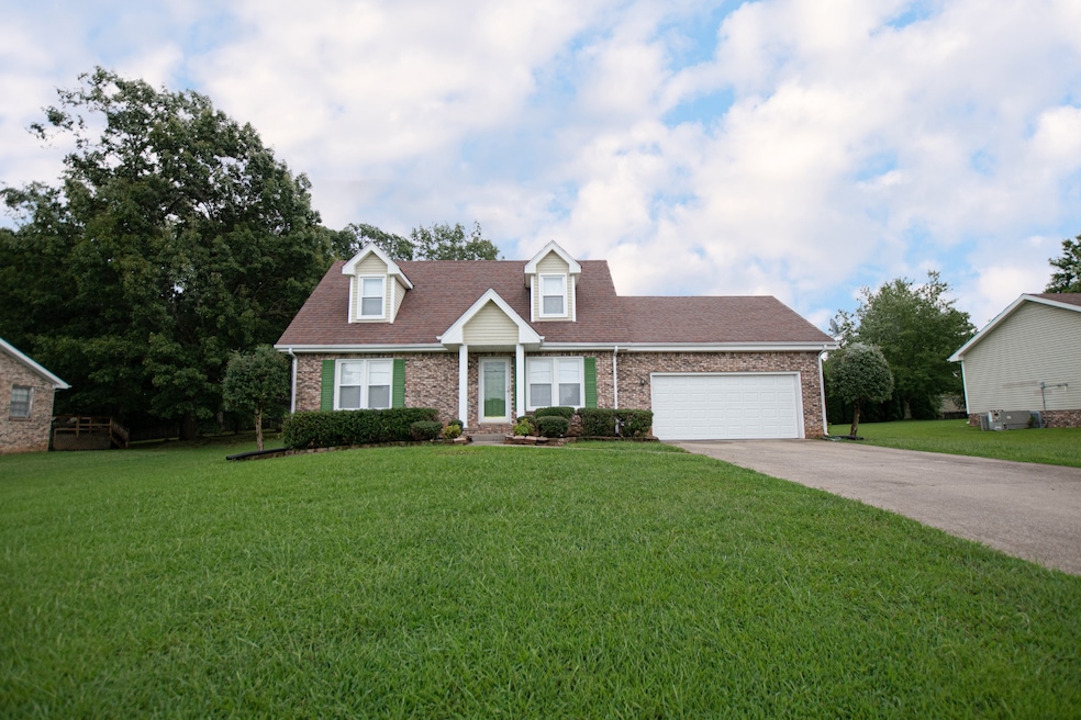 187 Old Farmers Rd, Clarksville, TN 37043 - photo 1