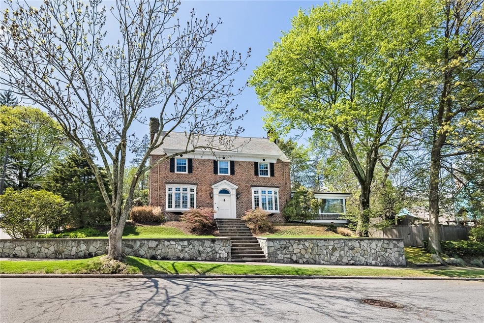 44 Holly St, Providence, RI 02906 - photo 1