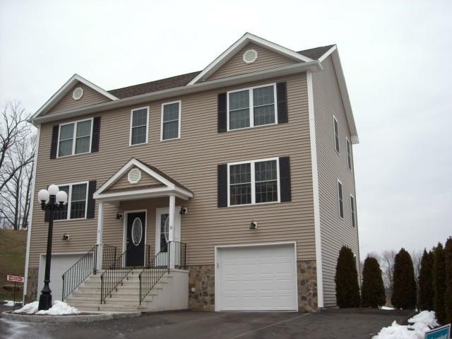 14 Morton St unit 10, Danbury, CT 06810 - photo 1