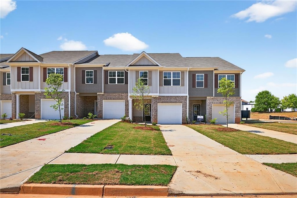 2825 Lillian Ln, Douglasville, GA 30135 - photo 1