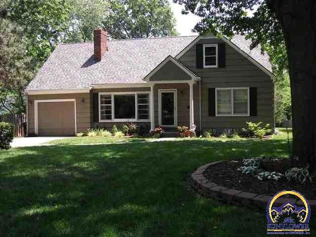 2016 SW Pembroke Ln, Topeka, KS 66604 - photo 1