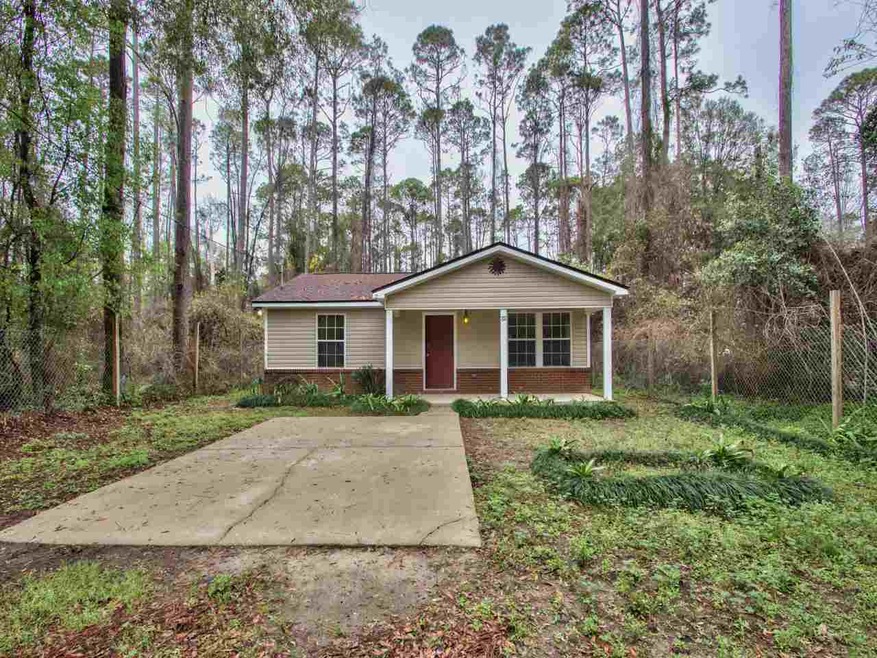 32 Quapaw St, Crawfordville, FL 32327 - photo 1