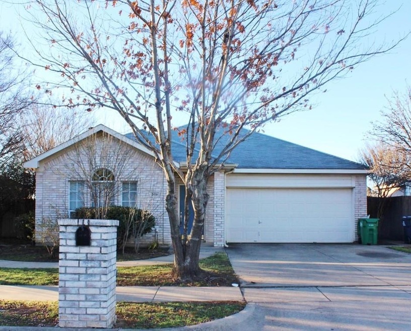 2416 Wildwood Ln, Denton, TX 76210 - photo 1