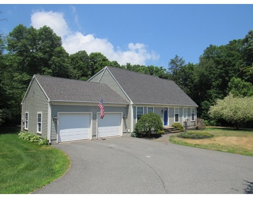 4 Lee Rd, South Deerfield, MA 01373 - photo 1