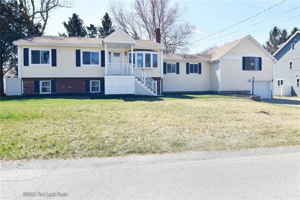 11 Hull St, Jamestown, RI 02835 - photo 1