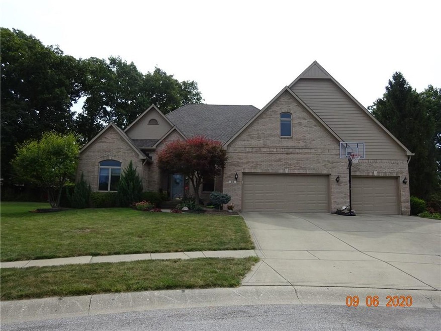 416 Park Meadow Ct, Beech Grove, IN 46107 - photo 1