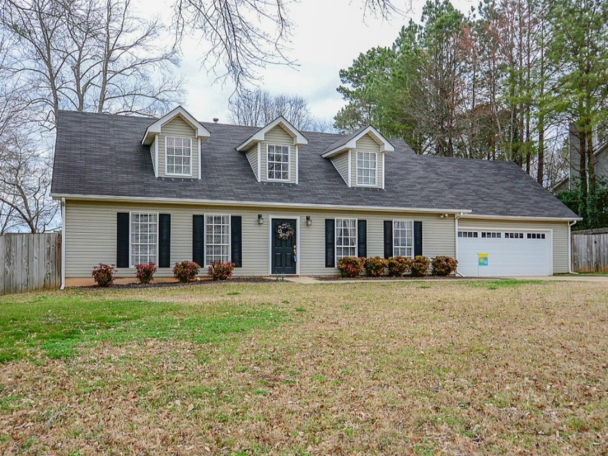 Delightful pristine Cape Cod-style 3 bedroom, 3 ba