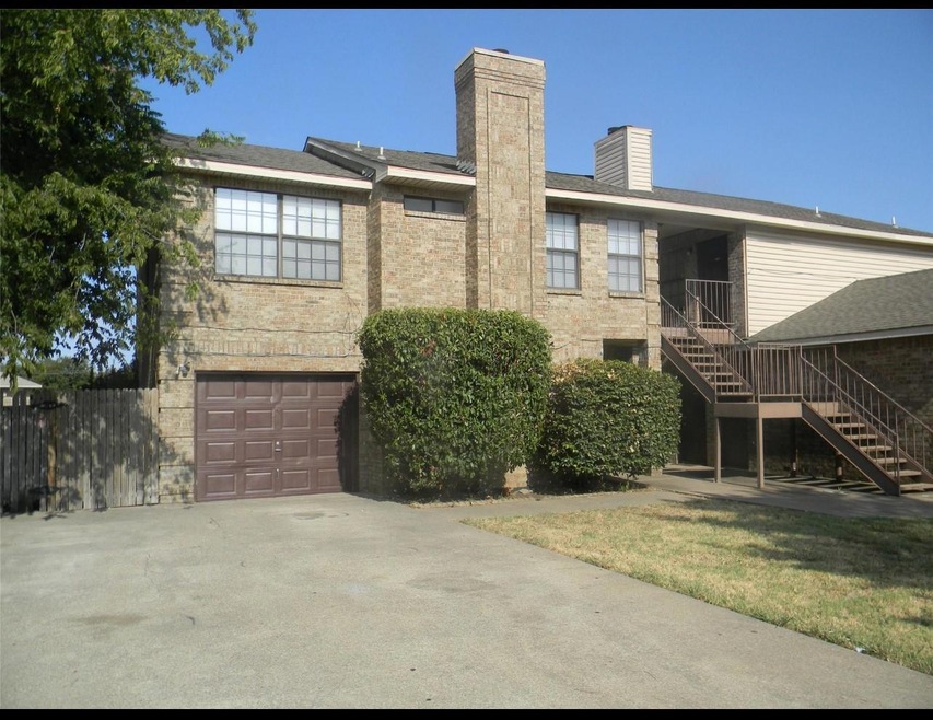 5017 Winder Ct unit A, North Richland Hills, TX 76180 - photo 1
