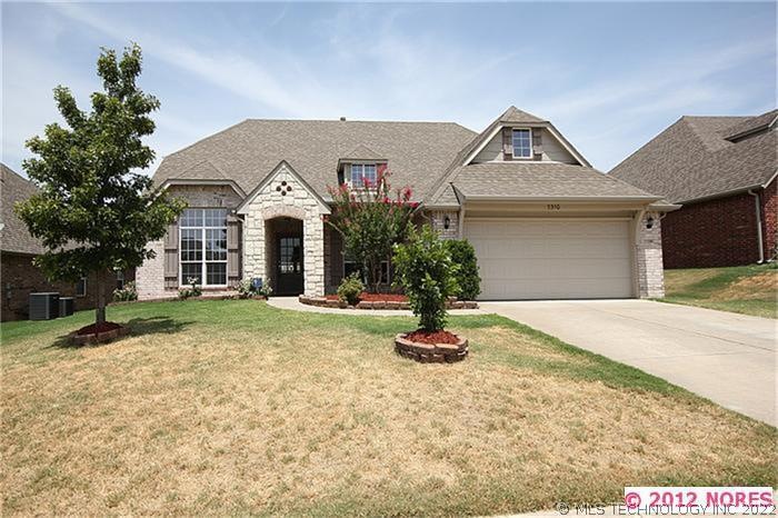 7310 E Jackson Place, Broken Arrow, OK 74014 - photo 1