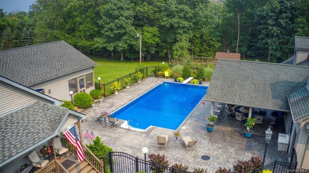 1433 New York 302, Middletown, NY 10941 - photo 1