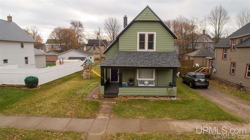 116 E Peck St, Negaunee, MI 49866 - photo 1