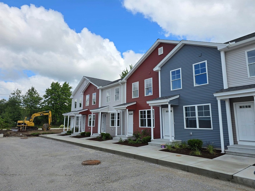 6 Hunt St, Hooksett, NH 03106 - photo 1