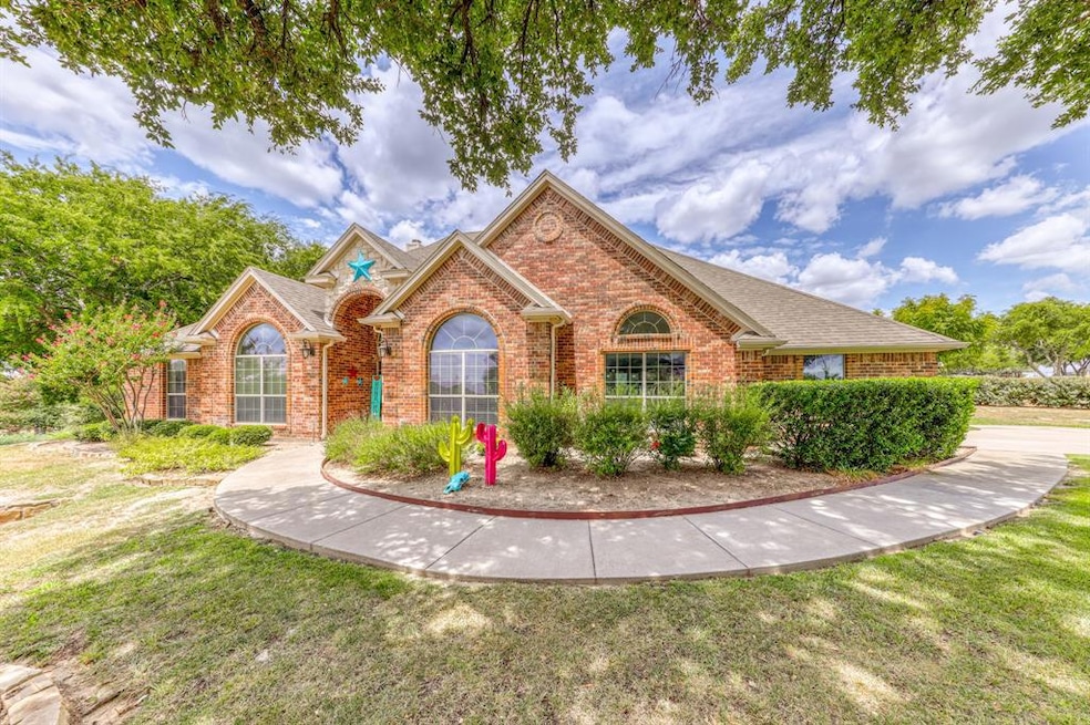 102 Timaaron Ct, Weatherford, TX 76085 - photo 1
