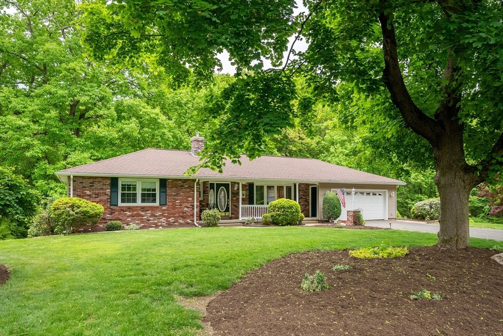 171 Valley View Cir, West Springfield, MA 01089 - photo 1