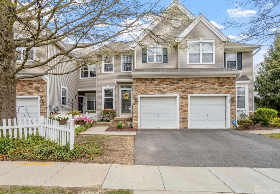 1305 Dahlia Cir, Dayton, NJ 08810 - photo 1