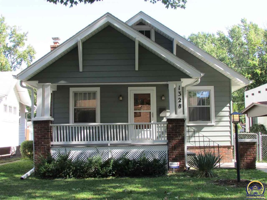 1328 SW Wayne Ave, Topeka, KS 66604 - photo 1