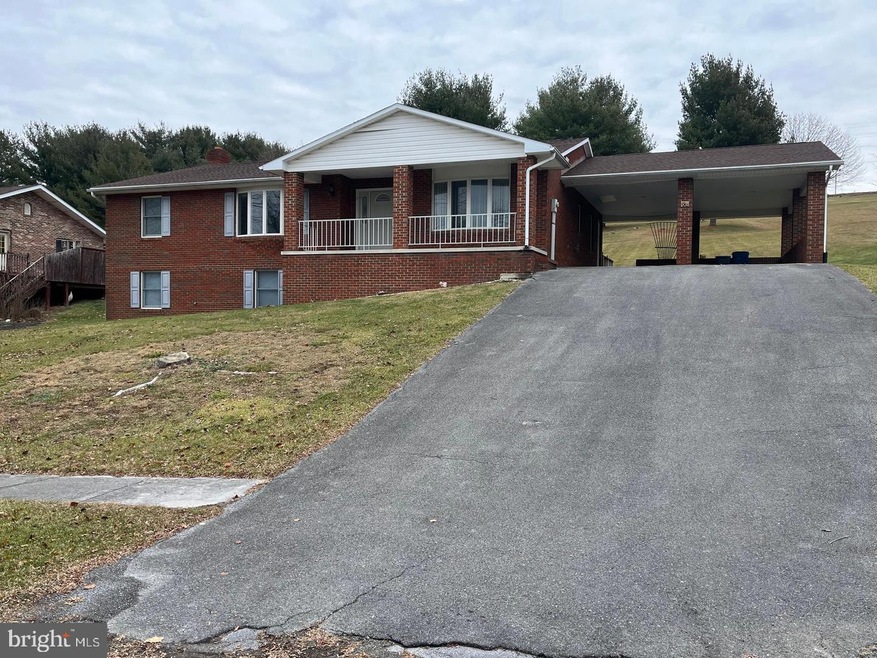 10 Grove Creek Cir, Smithsburg, MD 21783 - photo 1