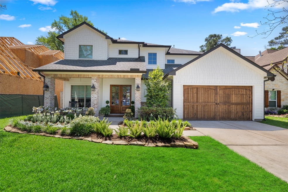 1301 Chamboard Ln, Houston, TX 77018 - photo 1