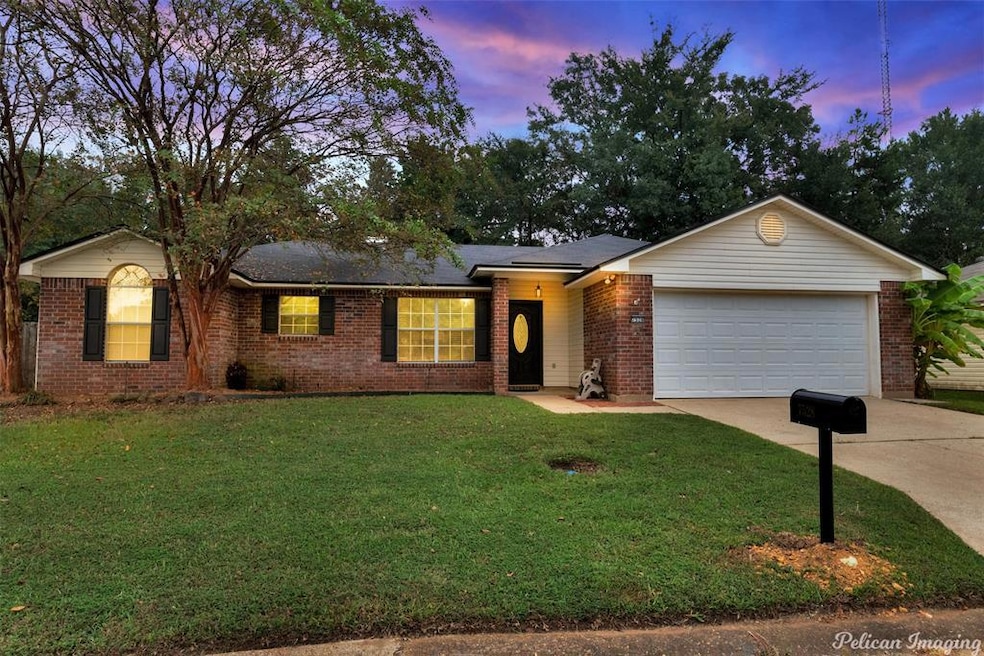 7528 Oaktree Ln, Haughton, LA 71037 - photo 1