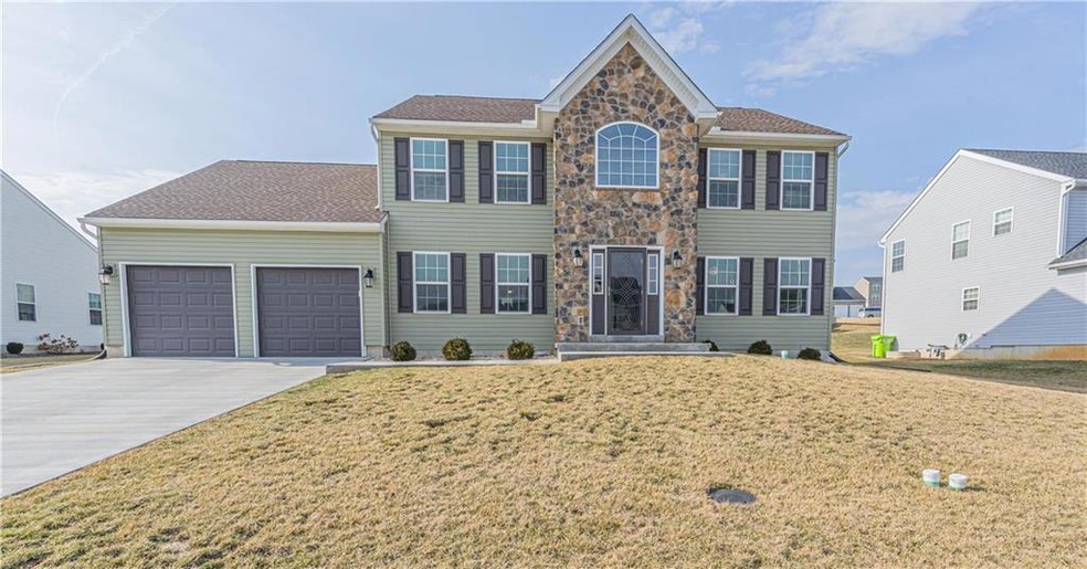 20 Danbury Ct, Reading, PA 19605 - photo 1