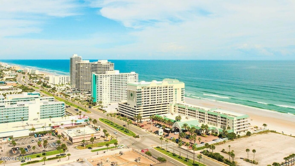Daytona Beach resort ext of building