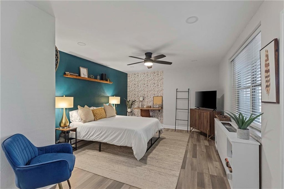 Peachtree Towers Condominiums unit 3M, Atlanta, GA 30308 - photo 1