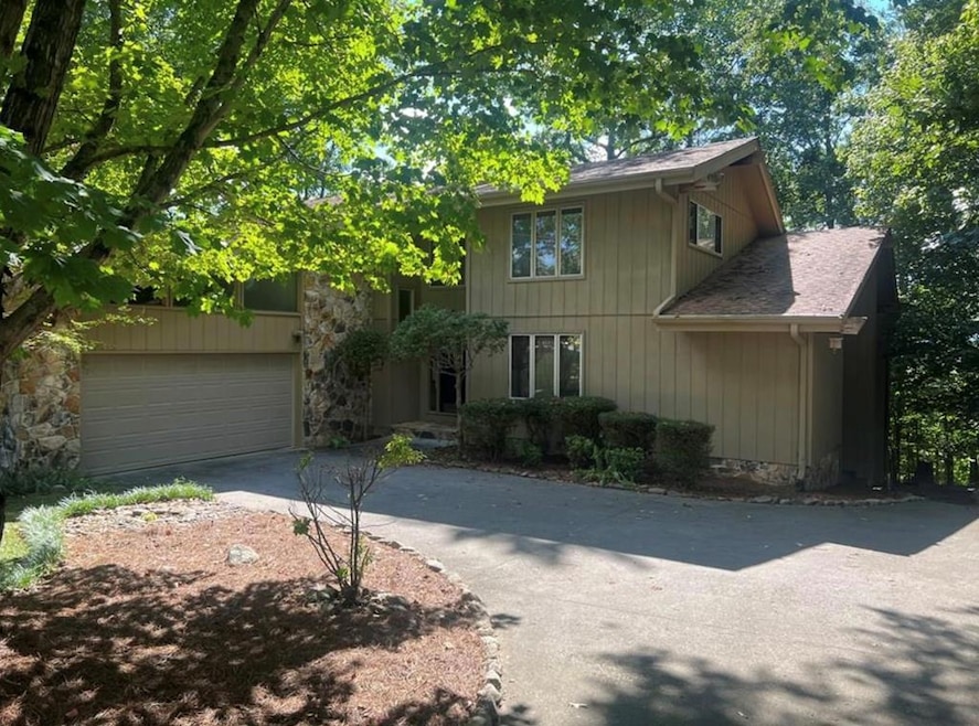 404 Lakeview Dr SE, Dalton, GA 30721 - photo 1