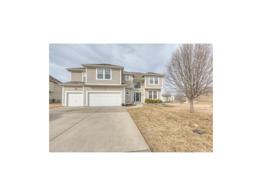 Welcome Home to 10612 Haskell Avenue!