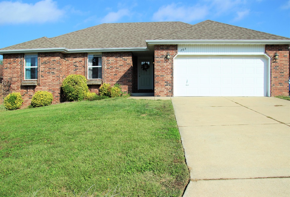 203 Pine hill Nixa (8) (1)