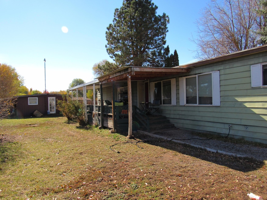 3711 Bisbee St, Klamath Falls, OR 97603 - photo 1