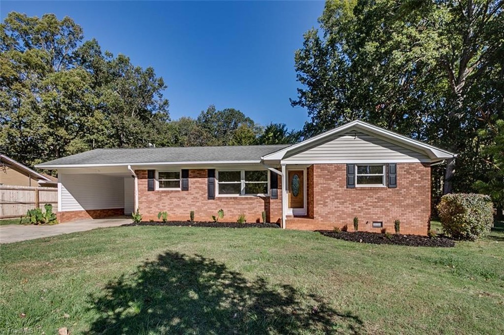 459 Foster St, Asheboro, NC 27205 - photo 1