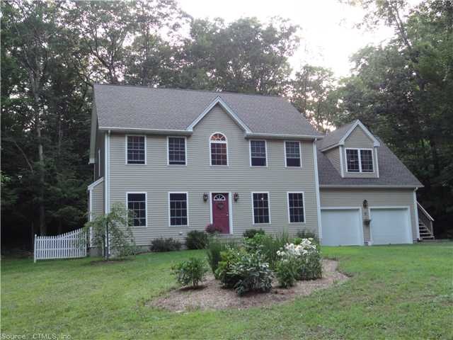 33 Trowbridge Rd, Moodus, CT 06469 - photo 1