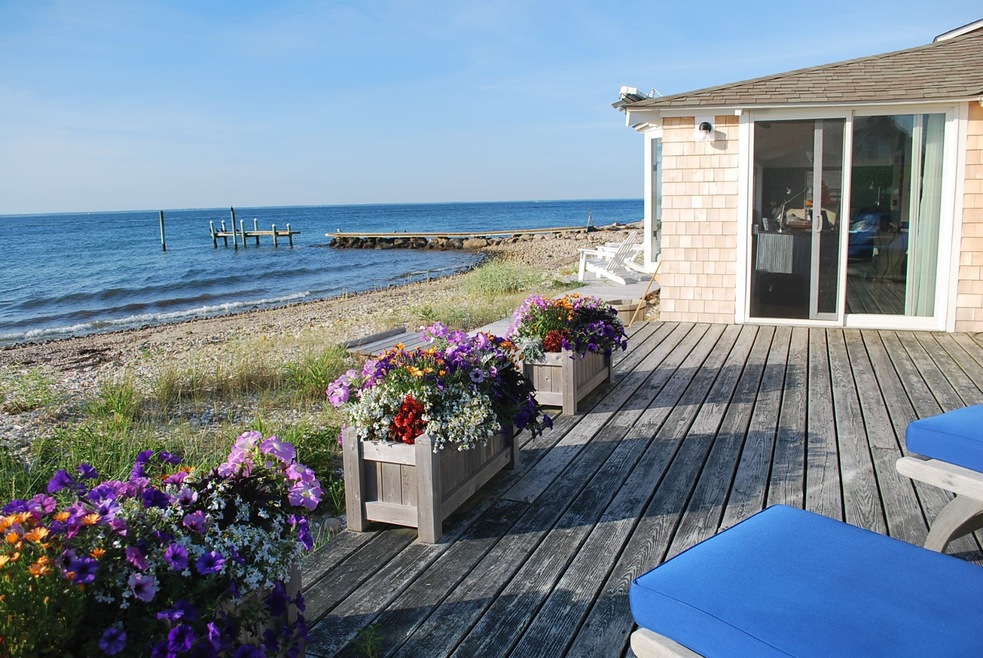 307 E Chop Dr, Oak Bluffs, MA 02568 - photo 1