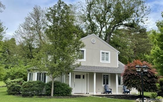 3451 Oakleaf Dr, West Bloomfield, MI 48324 - photo 1