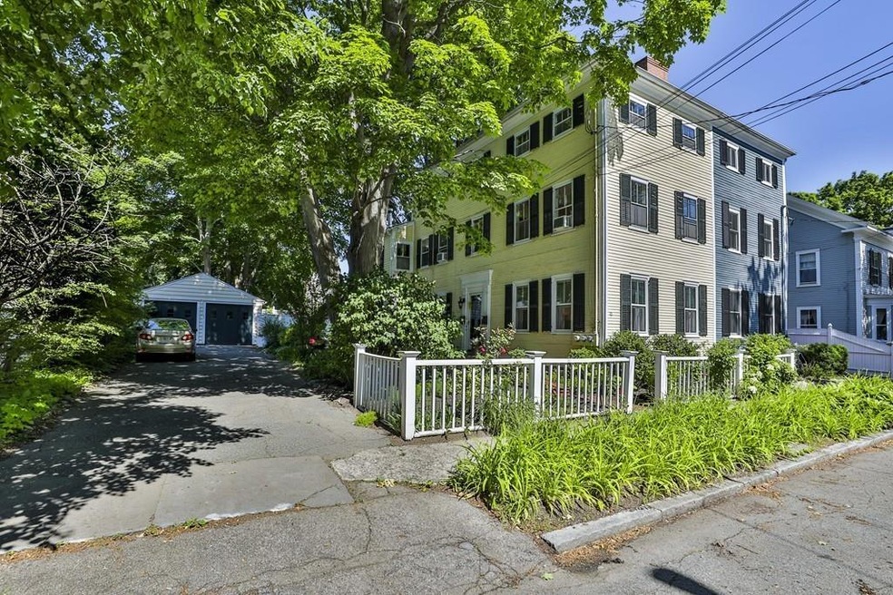 12 Parsons St unit 1, Newburyport, MA 01950 - photo 1